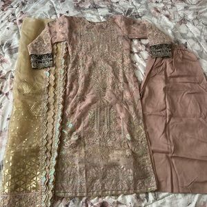 Designer brand Sapphire PK Pakistani suit for Eid Ramadan